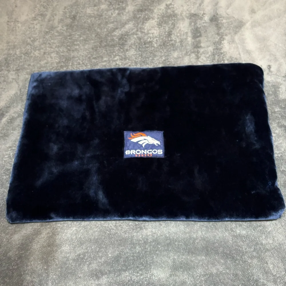 DENVER BRONCOS‎ NAVY BLUE STANDARD  PILLOW SHAM ONE